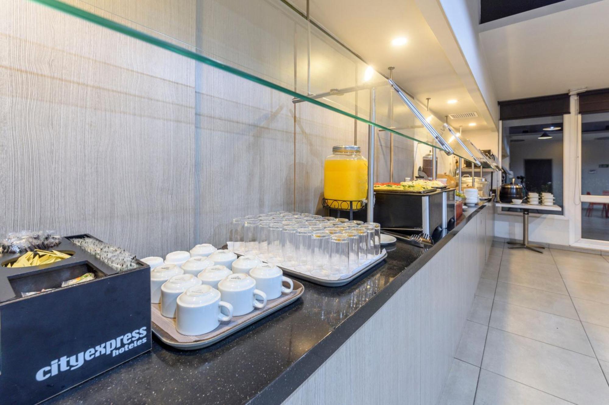 City Express Junior By Marriott Bogota Aeropuerto Exterior foto